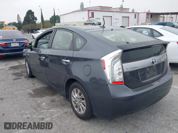 2012 Toyota Prius with VIN JTDKN3DPXC3026756, listed as a IAAI auction lot 40545677 with 205,011 mi miles and . Bid and sale history available at DreamBid. Image 3.