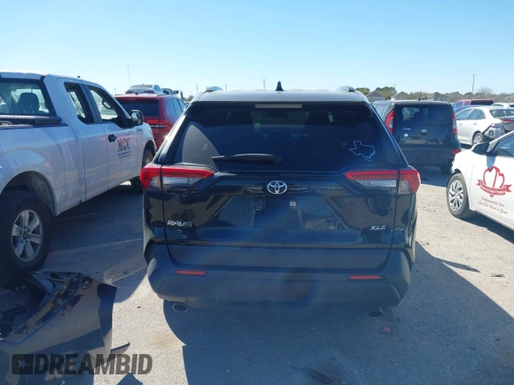 2019 Toyota RAV4 XLE with VIN JTMW1RFV4KD009844, listed as a IAAI auction lot 41688092 with 86,241 mi miles. Bid and sale history available at carsss.com. Image 16.