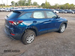 2021 Chevrolet TrailBlazer LS with VIN KL79MNSL6MB026285, listed as a IAAI auction lot 40446137 with 40,870 mi miles. Bid and sale history available at carsss.com. Image 4.