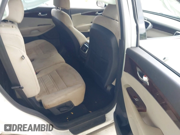 2017 Kia Sorento LX with VIN 5XYPG4A56HG298393, listed as a IAAI auction lot 42375725 with 131,400 mi miles and . Bid and sale history available at DreamBid. Image 8.