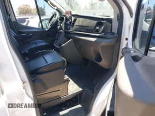 2020 Ford Transit Cargo z VIN 1FTBW3X89LKB72069, wystawiony jako IAAI lot #42623407 z przebiegiem 454 279 mil mil oraz . Historia ofert i sprzedaży dostępna na DreamBid. Obrazek 5.