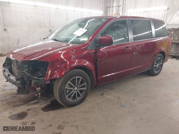 2018 Dodge Grand Caravan GT with VIN 2C4RDGEG4JR334694, listed as a IAAI auction lot 41834712 with 113,946 mi miles. Bid and sale history available at carsss.com. Image 2.