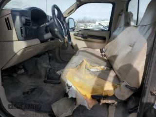 2007 Ford F-250 XL with VIN 1FTNF21597EA76663, listed as a Copart auction lot 41736475 with 163,956 mi miles and Salvage Title. Bid and sale history available at DreamBid. Image 7.