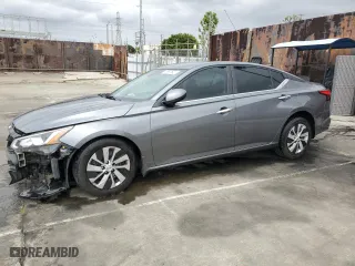 2020 Nissan Altima 2.5 S with VIN 1N4BL4BV7LN312183, listed as a Copart auction lot 57965844 with 124,635 mi miles and Salvage Title. Bid and sale history available at carsss.com. Image 1.