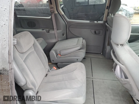 2005 Dodge Caravan SXT with VIN 2D4GP44L55R362380, listed as a Copart auction lot 67055344 with 190,608 mi miles and Non Repairable. Bid and sale history available at DreamBid. Image 6.