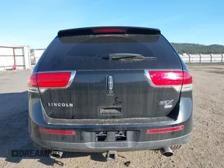 2011 Lincoln MKX with VIN 2LMDJ8JK2BBJ33518, listed as a IAAI auction lot 41827781 with 127,023 mi miles. Bid and sale history available at carsss.com. Image 16.