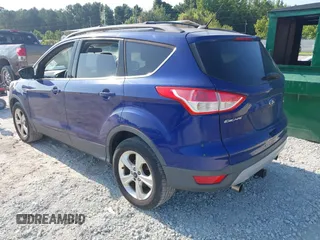 2013 Ford Escape SE with VIN 1FMCU9GX5DUD32339, listed as a IAAI auction lot 42614416 with 151,402 mi miles and . Bid and sale history available at DreamBid. Image 3.