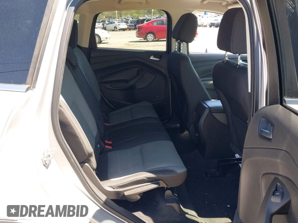 2016 Ford Escape SE with VIN 1FMCU0GX2GUC82788, listed as a IAAI auction lot 41977951 with 121,330 mi miles and . Bid and sale history available at carsss.com. Image 8.