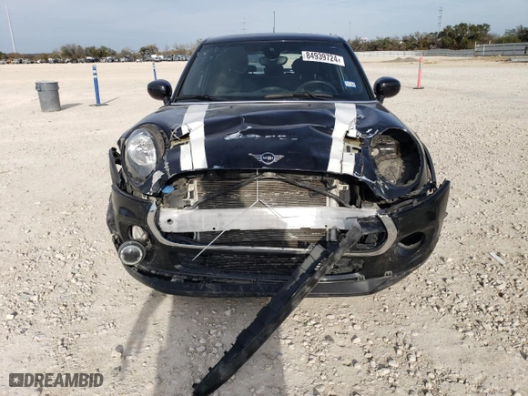 2021 MINI Hardtop 4 Door Oxford Edition with VIN WMWXU7C09M2N79553, listed as a Copart auction lot 84939724 with 59,139 mi miles and Salvage Title. Bid and sale history available at carsss.com. Image 5.