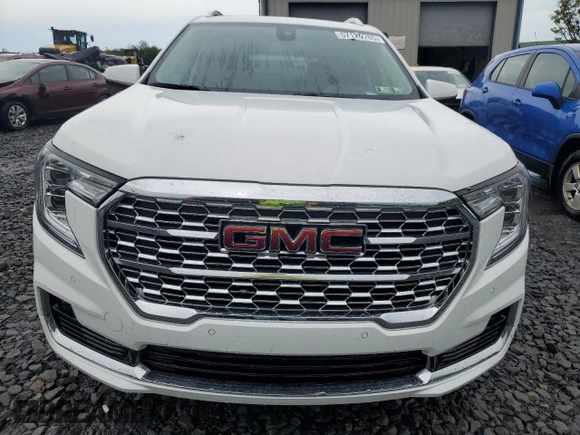 2022 GMC Terrain Denali с VIN 3GKALXEV1NL298565, выставлен на аукционе Copart как лот 57120785 с пробегом 22 023 миль миль и Списание • Salvage title. История ставок и продаж доступна на DreamBid. Изображение 5.
