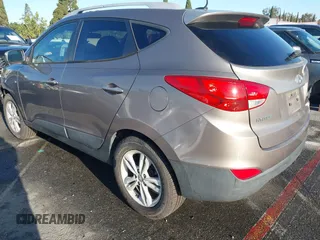 2013 Hyundai Tucson GLS with VIN KM8JU3AC0DU705782, listed as a IAAI auction lot 41804846 with 81,260 mi miles. Bid and sale history available at carsss.com. Image 3.