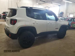 2018 Jeep Renegade Trailhawk with VIN ZACCJBCB2JPG81356, listed as a Copart auction lot 48348035 with 51,621 mi miles and Salvage Title. Bid and sale history available at carsss.com. Image 3.