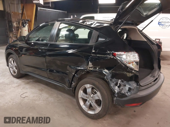 2021 Honda HR-V LX with VIN 3CZRU6H30MM710767, listed as a IAAI auction lot 42024370 with 43,096 mi miles. Bid and sale history available at carsss.com. Image 3.