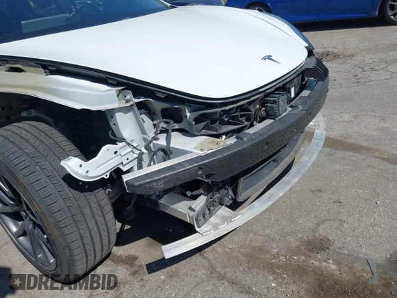 2018 Tesla Model 3 Long Range Battery with VIN 5YJ3E1EAXJF108781, listed as a IAAI auction lot 41962628 with 61,208 mi miles and . Bid and sale history available at DreamBid. Image 20.