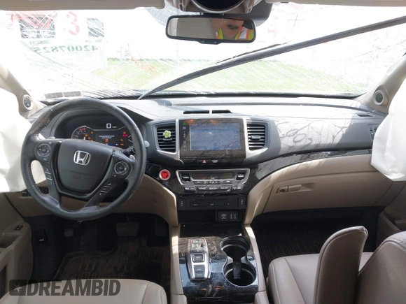 2016 Honda Pilot Touring with VIN 5FNYF6H90GB102403, listed as a IAAI auction lot 42007825 with 69,450 mi miles. Bid and sale history available at carsss.com. Image 5.
