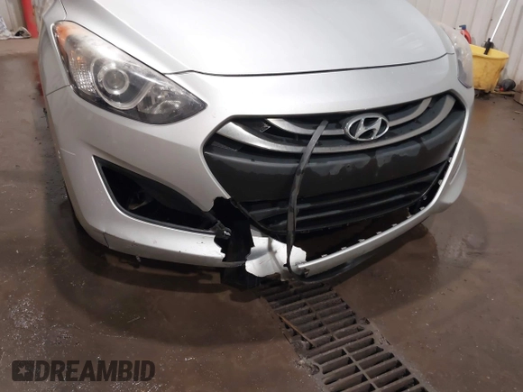 2013 Hyundai Elantra с VIN KMHD35LE4DU055414, выставлен на аукционе IAAI как лот 42023070 с пробегом 177 379 миль миль и . История ставок и продаж доступна на DreamBid. Изображение 6.