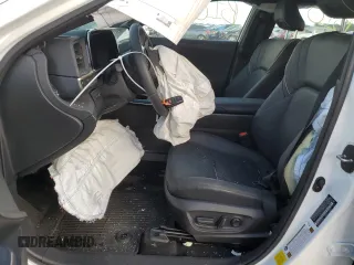 2023 Toyota Crown XLE z VIN JTDAAAAF3P3010623, wystawiony jako Copart lot #75743973 z przebiegiem 2498 mil mil oraz . Historia ofert i sprzedaży dostępna na DreamBid. Obrazek 7.