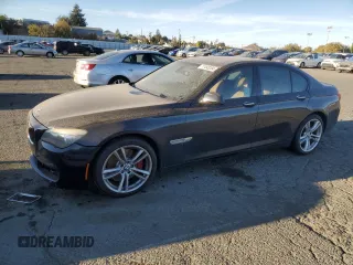 2011 BMW 7 Series 750i xDrive с VIN WBAKC6C5XBC394454, выставлен на аукционе Copart как лот 77493284 с пробегом 86 524 миль миль и Чистый • Clean title. История ставок и продаж доступна на DreamBid. Изображение 1.