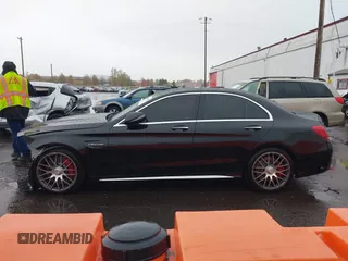 2016 Mercedes-Benz C 63 S AMG z VIN 55SWF8HB7GU101074, wystawiony jako IAAI lot #40732826 z przebiegiem 43 676 mil mil oraz . Historia ofert i sprzedaży dostępna na DreamBid. Obrazek 15.