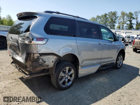 2014 Toyota Sienna SE z VIN 5TDXK3DC1ES457564, wystawiony jako Copart lot #59390205 z przebiegiem 131 090 mil mil oraz Szkoda całkowita • Salvage title. Historia ofert i sprzedaży dostępna na DreamBid. Obrazek 3.