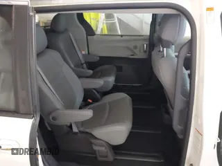 2021 Toyota Sienna Limited with VIN 5TDZSKFCXMS031760, listed as a IAAI auction lot 41294945 with 68,804 mi miles and . Bid and sale history available at DreamBid. Image 8.