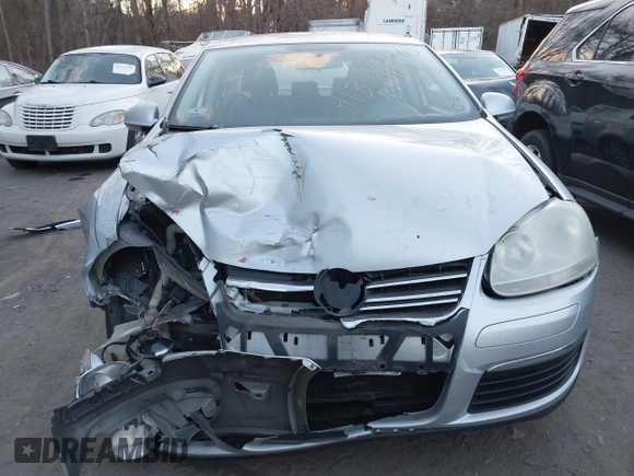 2009 Volkswagen Jetta Wolfsburg Edition with VIN 3VWRJ71K19M027857, listed as a IAAI auction lot 41312413 with 150,335 mi miles and . Bid and sale history available at DreamBid. Image 6.