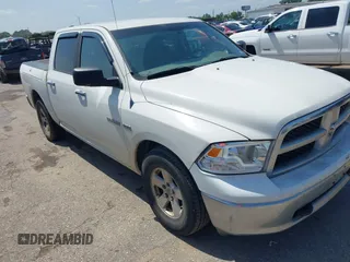 2009 Dodge 1500 Sport z VIN 1D3HB13T59J514661, wystawiony jako IAAI lot #42225340 z przebiegiem 294 025 mil mil oraz . Historia ofert i sprzedaży dostępna na DreamBid. Obrazek 1.
