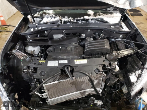 2024 Volkswagen Atlas SE with VIN 1V2LE2CA2RC202122, listed as a Copart auction lot 82377044 with 21,184 mi miles and Salvage title. Bid and sale history available at DreamBid. Image 14.