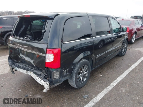 2015 Chrysler Town & Country S with VIN 2C4RC1HG6FR674254, listed as a IAAI auction lot 41199889 with 132,598 mi miles and . Bid and sale history available at DreamBid. Image 4.
