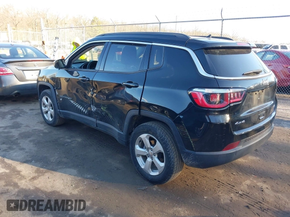 2017 Jeep Compass Latitude with VIN 3C4NJDBB8HT679989, listed as a IAAI auction lot 41499263 with 73,369 mi miles. Bid and sale history available at carsss.com. Image 3.