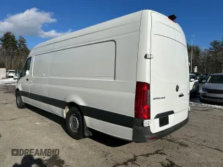 2020 Mercedes-Benz Sprinter with VIN W1Y4EDHY4LT031271, listed as a Copart auction lot 42905535 with 559,889 mi miles and Clean Title. Bid and sale history available at DreamBid. Image 3.