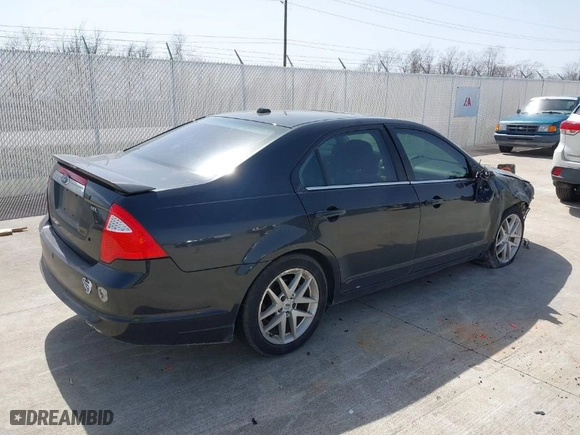 2011 Ford Fusion SEL with VIN 3FAHP0JAXBR238114, listed as a IAAI auction lot 41710757 with 97,802 mi miles. Bid and sale history available at carsss.com. Image 4.