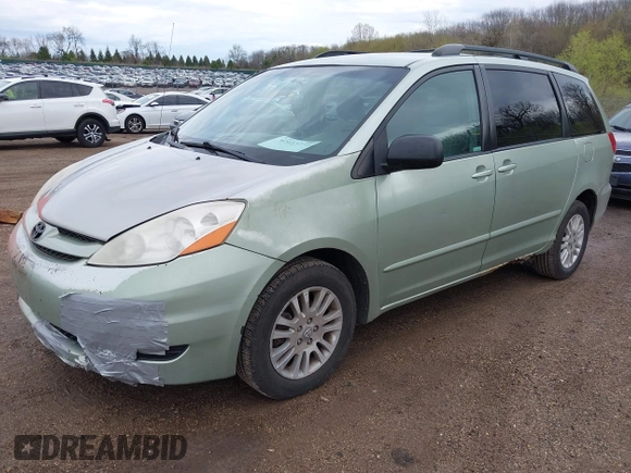 2007 Toyota Sienna CE with VIN 5TDZK23C87S017462, listed as a IAAI auction lot 42113773 with 201,306 mi miles. Bid and sale history available at carsss.com. Image 2.