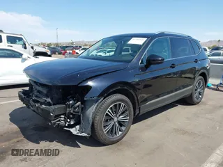 2018 Volkswagen Tiguan SEL with VIN 3VV3B7AX4JM056650, listed as a IAAI auction lot 42394948 with 35,696 mi miles and . Bid and sale history available at DreamBid. Image 18.