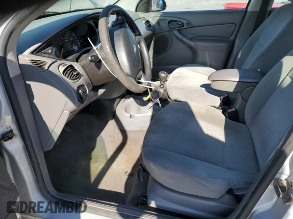 2000 Ford Focus SE with VIN 1FAFP3435YW340772, listed as a Copart auction lot 45588045 with 170,349 mi miles and Salvage Title. Bid and sale history available at carsss.com. Image 7.