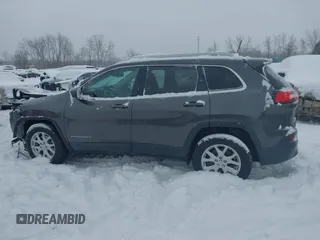 2018 Jeep Cherokee Latitude Plus z VIN 1C4PJMLB1JD530195, wystawiony jako IAAI lot #41629474 z przebiegiem 202 827 mil mil oraz . Historia ofert i sprzedaży dostępna na DreamBid. Obrazek 15.