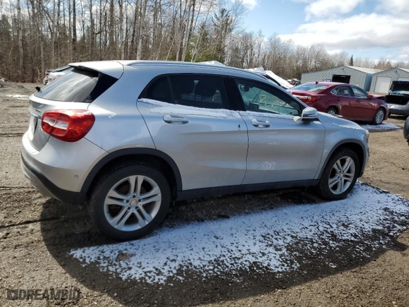 2015 Mercedes-Benz GLA-Class GLA 250 with VIN WDCTG4GB1FJ103383, listed as a Copart auction lot 50521145 with 98,132 mi miles and Clean Title. Bid and sale history available at carsss.com. Image 3.