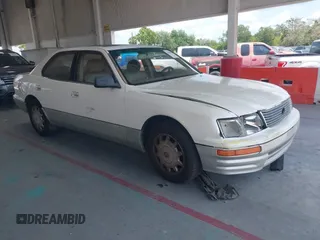 1996 Lexus LS 400 z VIN JT8BH22F8T0059072, wystawiony jako IAAI lot #42201231 z przebiegiem Nie podano mil oraz . Historia ofert i sprzedaży dostępna na DreamBid. Obrazek 1.