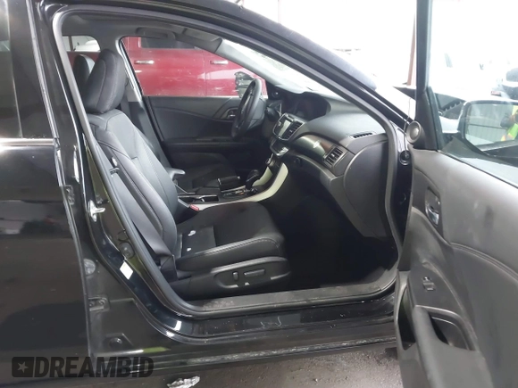 2015 Honda Accord Touring with VIN 1HGCR3F92FA002055, listed as a IAAI auction lot 40930409 with 161,933 mi miles and . Bid and sale history available at DreamBid. Image 5.