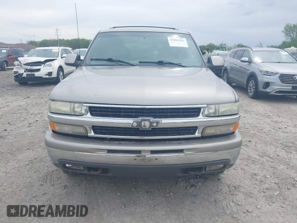2001 Chevrolet Tahoe LS z VIN 1GNEC13T11J107893, wystawiony jako IAAI lot #42261213 z przebiegiem 338 454 mil mil oraz . Historia ofert i sprzedaży dostępna na DreamBid. Obrazek 6.