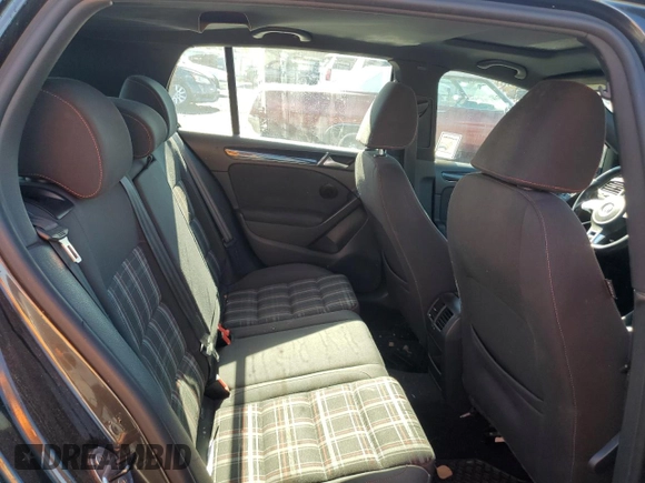 2012 Volkswagen GTI w/Conv & Sunroof PZEV с VIN WVWHD7AJ2CW328772, выставлен на аукционе Copart как лот 81424184 с пробегом 136 589 миль миль и Чистый • Clean title. История ставок и продаж доступна на DreamBid. Изображение 10.