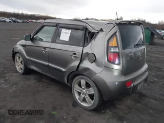 2011 Kia Soul + with VIN KNDJT2A28B7252161, listed as a IAAI auction lot 41908261 with 279,352 mi miles. Bid and sale history available at carsss.com. Image 3.