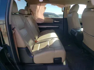 2014 Toyota Tundra Limited z VIN 5TFHY5F19EX338472, wystawiony jako Copart lot #76444004 z przebiegiem 220 641 mil mil oraz Szkoda całkowita • Salvage title. Historia ofert i sprzedaży dostępna na DreamBid. Obrazek 10.