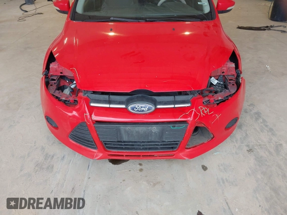 2013 Ford Focus SE with VIN 1FADP3F26DL159395, listed as a IAAI auction lot 42026763 with 165,259 mi miles. Bid and sale history available at carsss.com. Image 6.