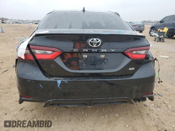 2022 Toyota Camry SE with VIN 4T1G11AK4NU621285, listed as a Copart auction lot 42972115 with 51,541 mi miles and Salvage Title. Bid and sale history available at carsss.com. Image 6.