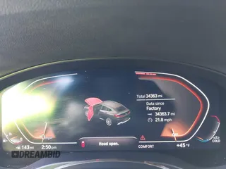 2022 BMW X4 xDrive30i z VIN 5UX33DT08N9M99042, wystawiony jako IAAI lot #42032331 z przebiegiem 34 363 mil mil oraz . Historia ofert i sprzedaży dostępna na DreamBid. Obrazek 7.