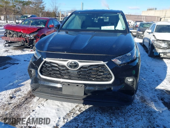 2022 Toyota Highlander LE with VIN 5TDBZRBH7NS574122, listed as a IAAI auction lot 41273197 with 28,195 mi miles and . Bid and sale history available at DreamBid. Image 12.