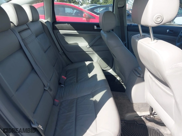 2003 Volkswagen Passat GLS with VIN WVWPD63B63P099079, listed as a IAAI auction lot 41963074 with 147,822 mi miles. Bid and sale history available at carsss.com. Image 8.