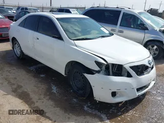 2011 Toyota Camry LE z VIN 4T1BF3EK6BU582468, wystawiony jako IAAI lot #42061225 z przebiegiem Nie podano mil oraz . Historia ofert i sprzedaży dostępna na DreamBid. Obrazek 1.