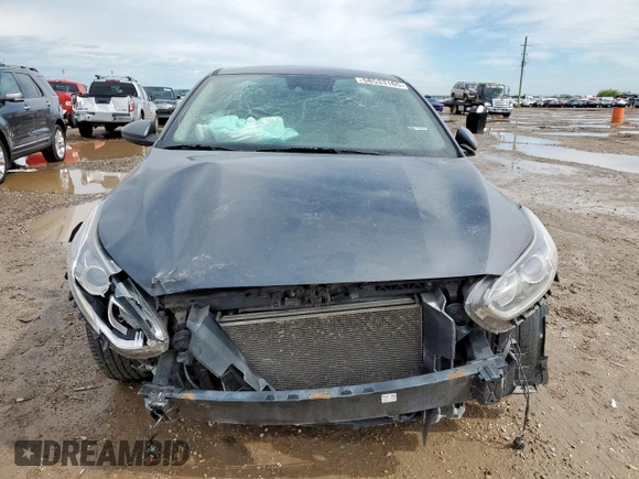 2021 Kia Forte LXS with VIN 3KPF24ADXME284537, listed as a Copart auction lot 58533165 with 70,745 mi miles and Salvage title. Bid and sale history available at DreamBid. Image 5.